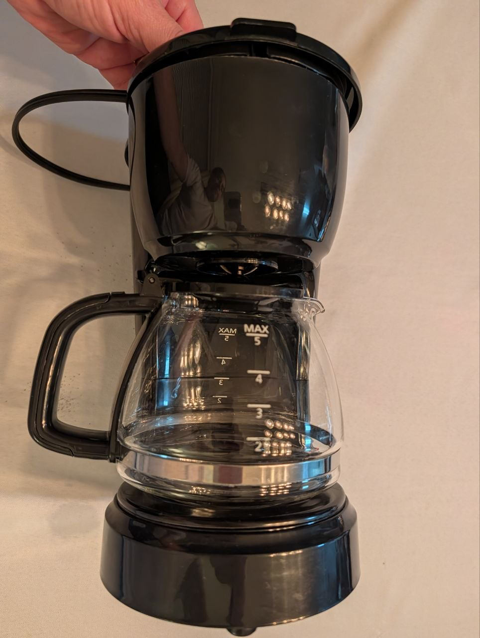 Cafeteira Elétrica Mainstays 5 Xícaras Preta com Filtro Removível (Usada)
