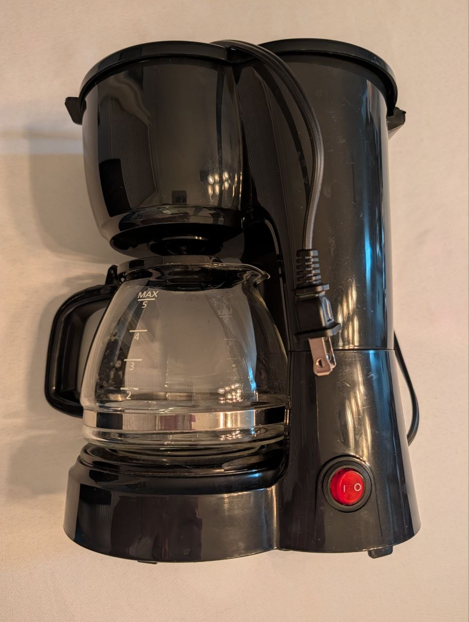 Cafeteira Elétrica Mainstays 5 Xícaras Preta com Filtro Removível (Usada)