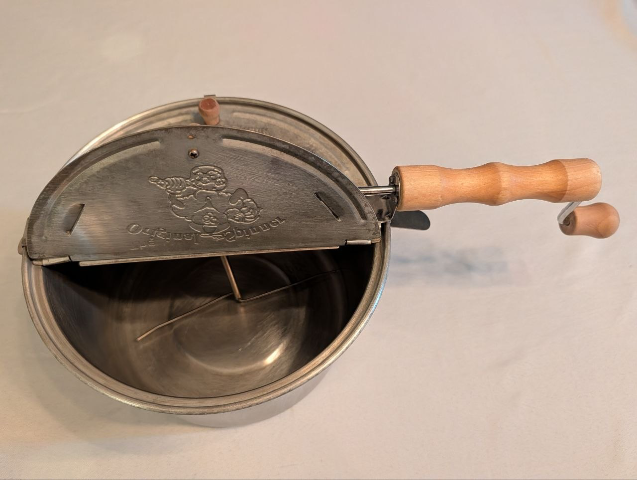 Pipoqueira de Fogão com Agitador Manual (Usada)