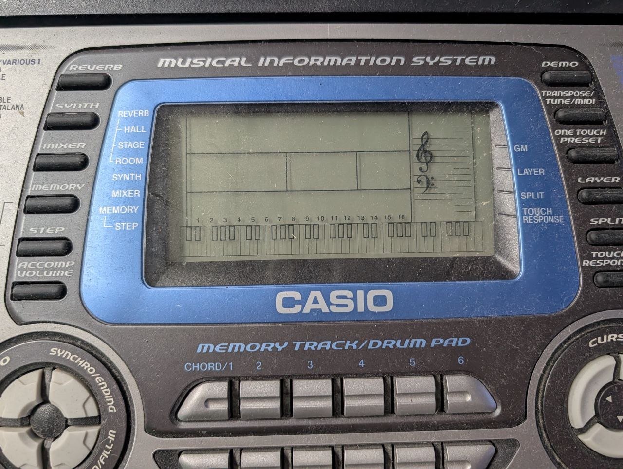 Teclado Musical Casio CTK-651 com Suporte e Banco