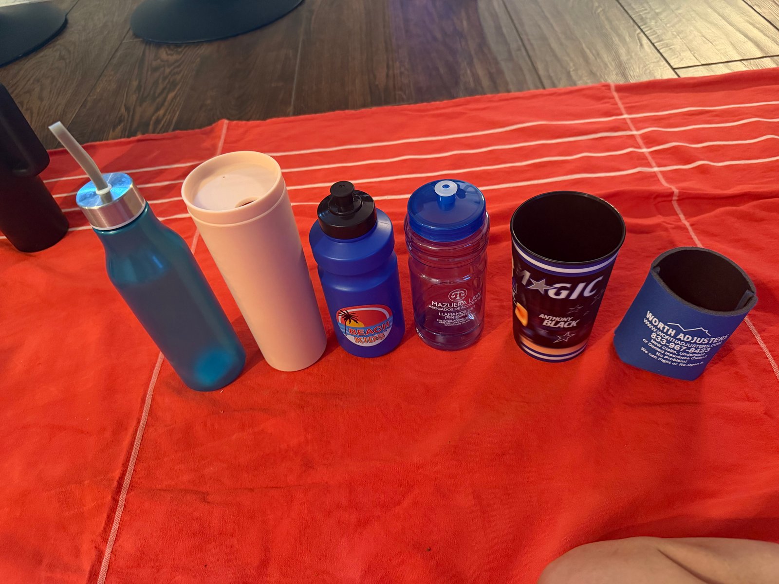 Kit de Copos e Garrafas Variadas Multiuso