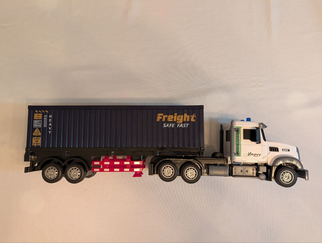 Caminhão Carreta de Controle Remoto com Baú Container que Abre