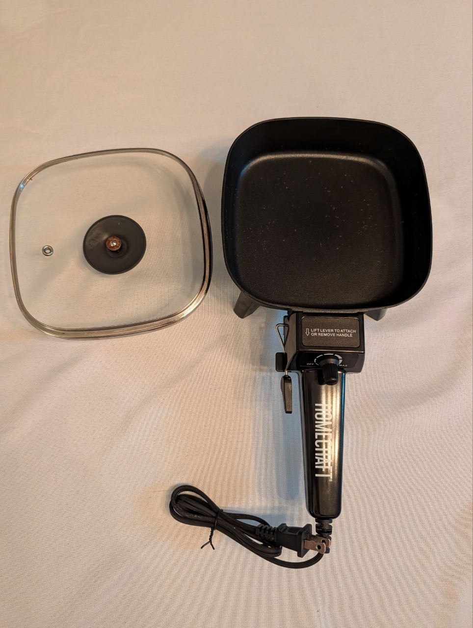 Panela Elétrica Quadrada Homecraft 110V com Cabo Removível e Tampa de Vidro - Usada